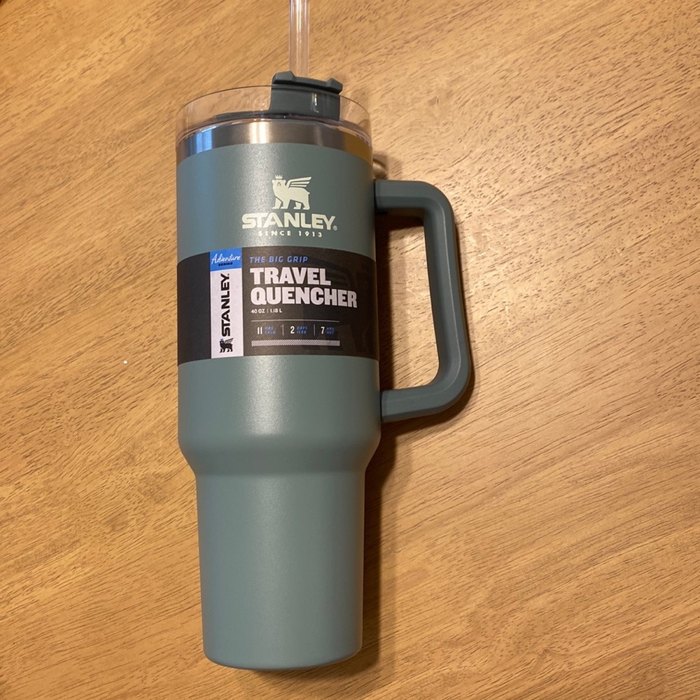 Stanley 40 oz quencher tumbler